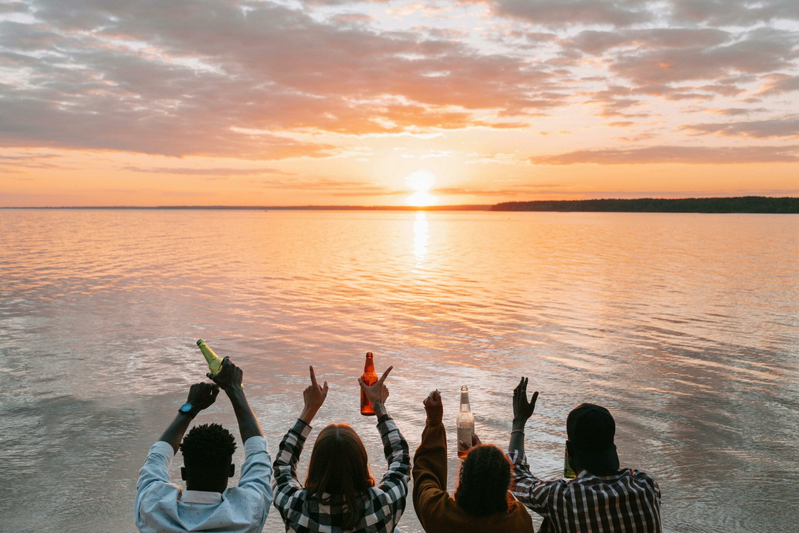 « Comment organiser une soirée mémorable entre amis ?